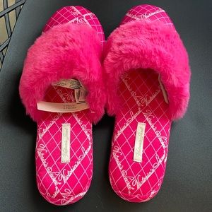 Victoria Secret slippers (indoor) size M Fuchsia